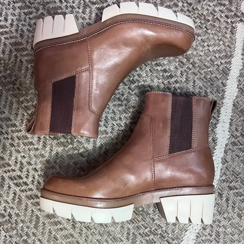 Bernardo Sutton Chelsea Boot Womens Sz 9